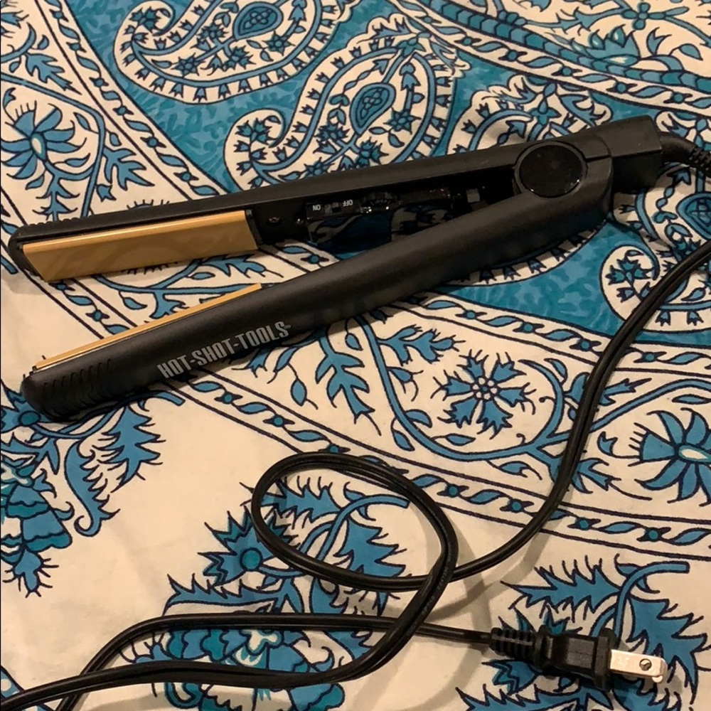 Hot shot tools hair straightener